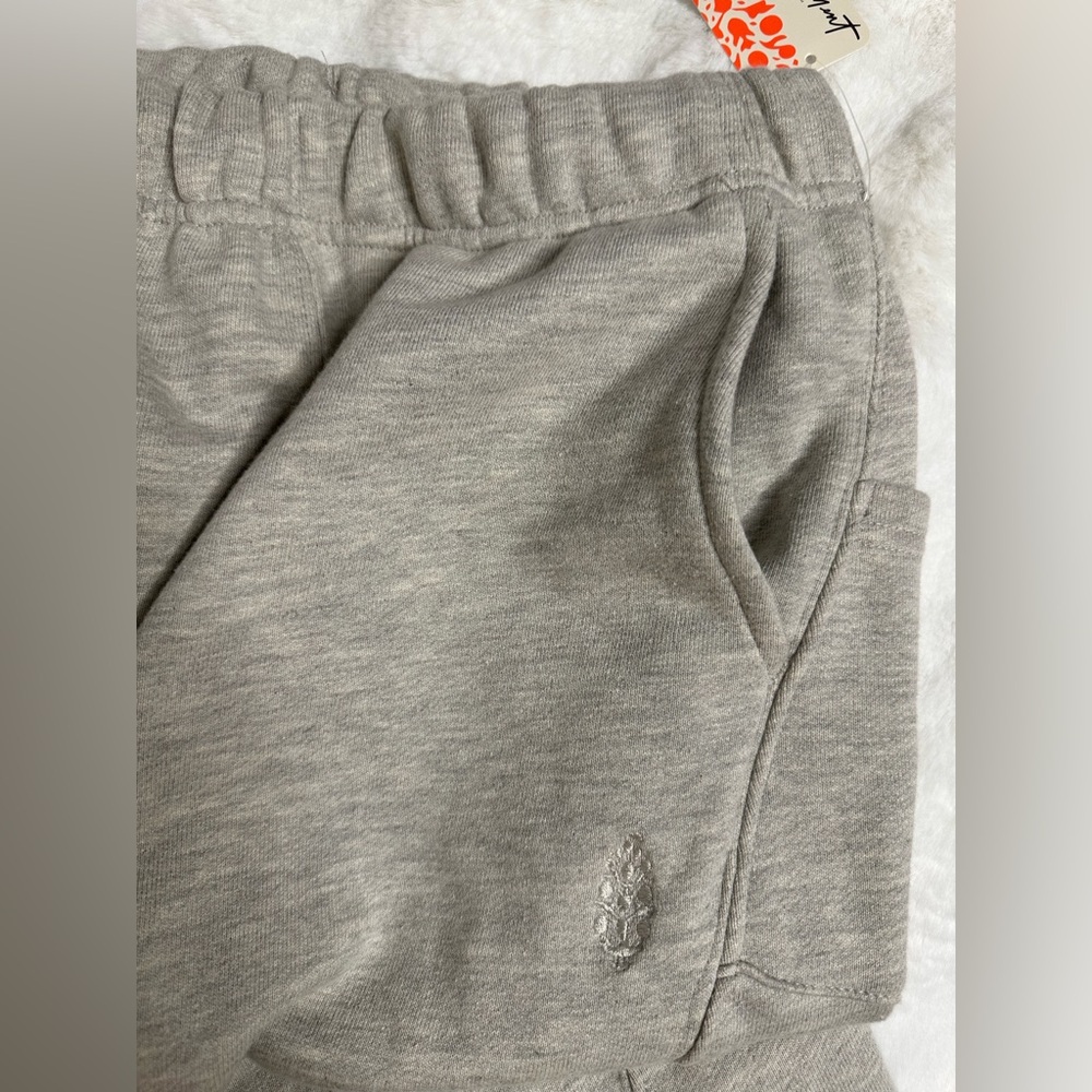 NWT! FP Movement Women's Top Score
Barrel Pants!! - Picture 7 of 7